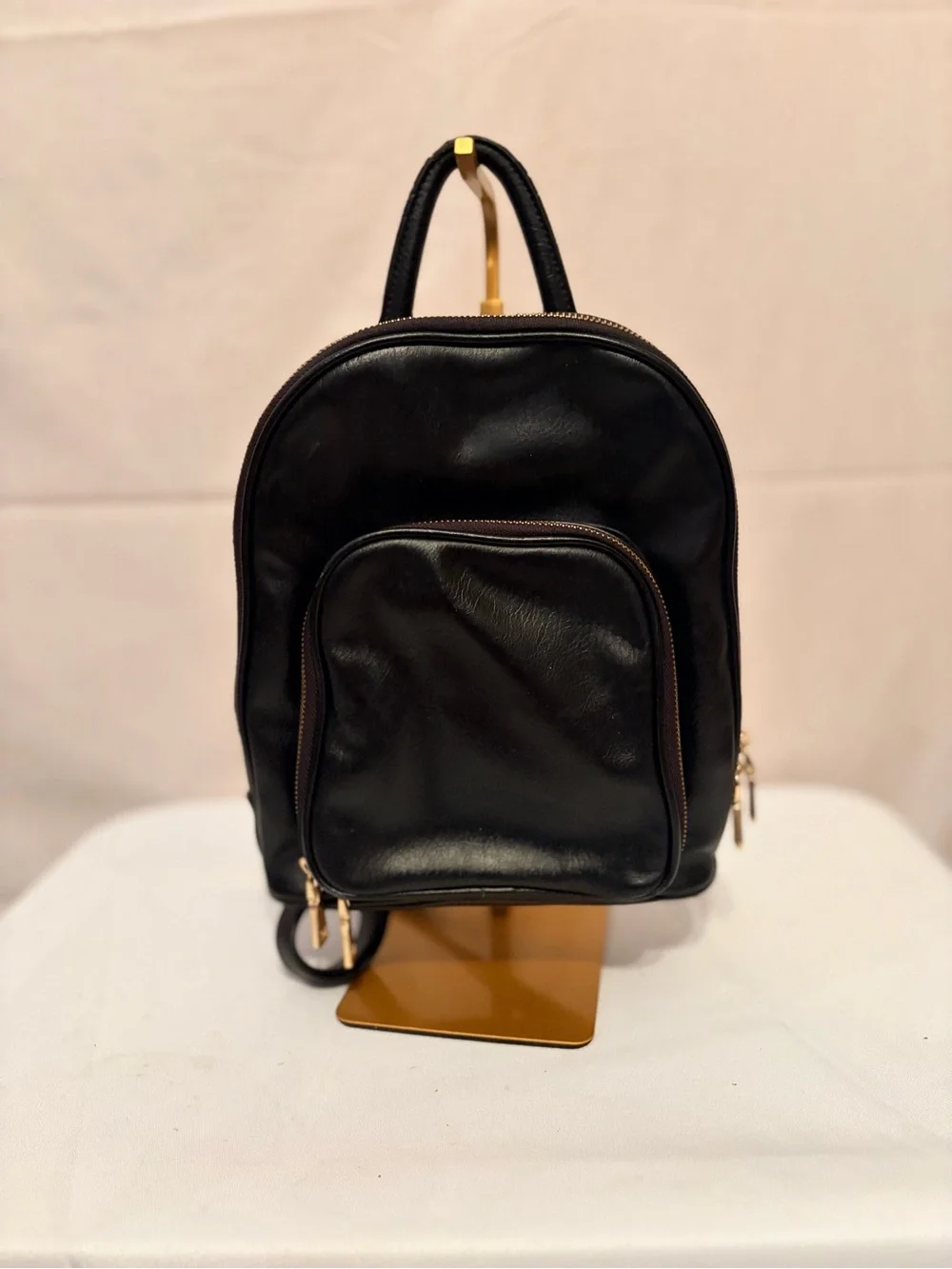 INC International Concepts Black Leather Interior with Cream Patterned Lining